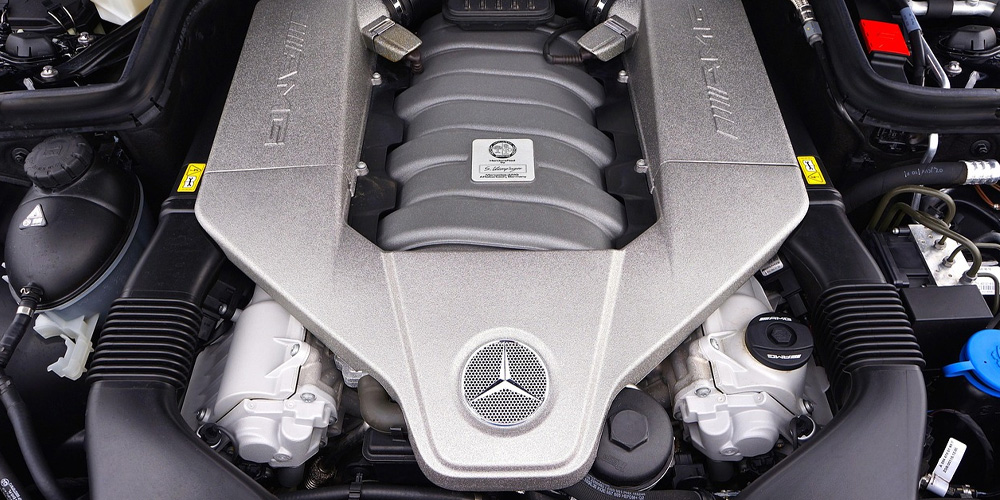 Image Of Mercedes-Benz Engine